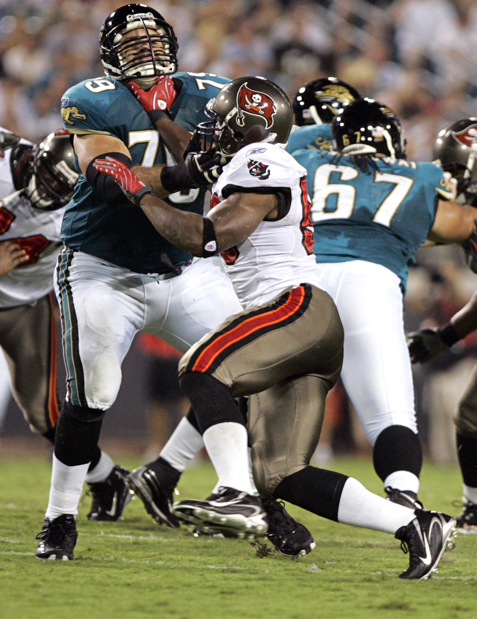 05 DEC 2010: Quincy Black of the Buccaneers during the game